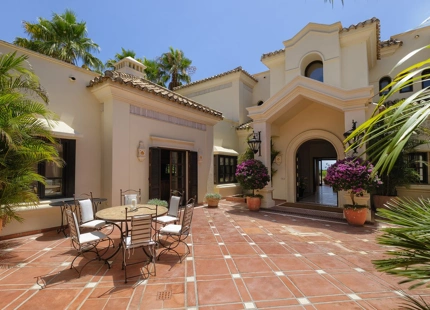Villa en venta en Marbella Hill Club, Marbella Golden Mile