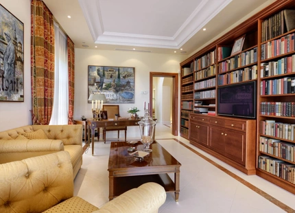 Villa en venta en Marbella Hill Club, Marbella Golden Mile
