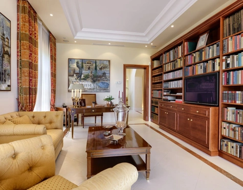 Villa en venta en Marbella Hill Club, Marbella Golden Mile