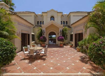 Villa en venta en Marbella Hill Club, Marbella Golden Mile
