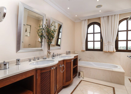 Villa en venta en Marbella Hill Club, Marbella Golden Mile