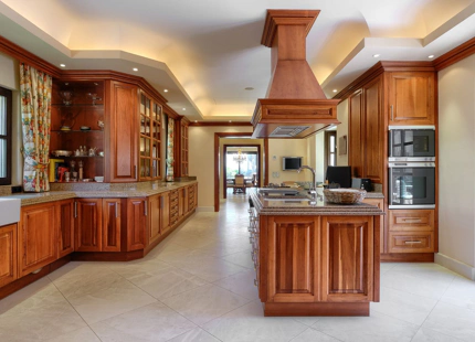 Villa en venta en Marbella Hill Club, Marbella Golden Mile