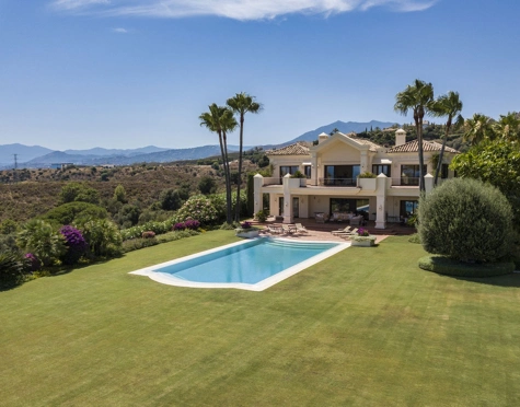 Villa en venta en Marbella Hill Club, Marbella Golden Mile