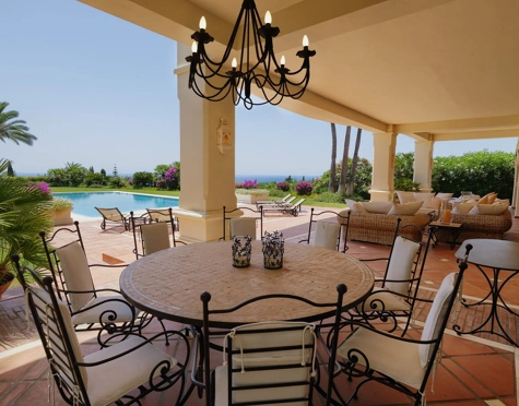 Villa en venta en Marbella Hill Club, Marbella Golden Mile
