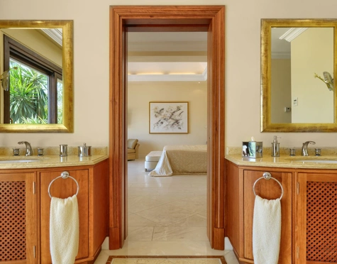 Villa en venta en Marbella Hill Club, Marbella Golden Mile