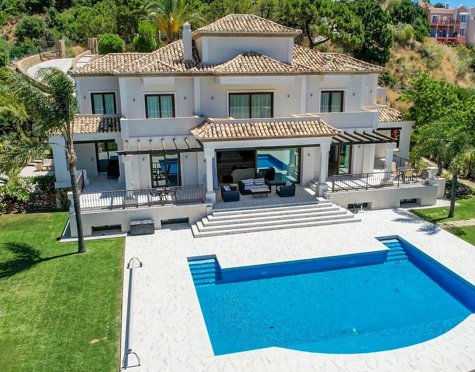 Villa for sale in Benahavis