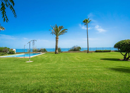 Villa en venta en Estepona