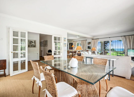Villa en venta en Estepona