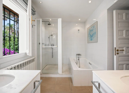 Villa en venta en Estepona