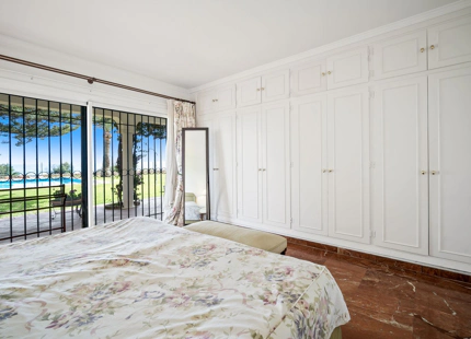 Villa en venta en Estepona