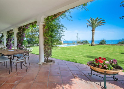 Villa en venta en Estepona