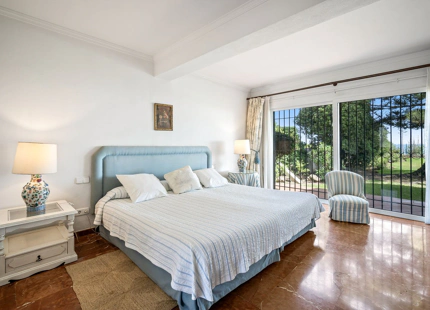 Villa en venta en Estepona
