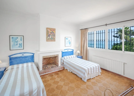 Villa en venta en Estepona