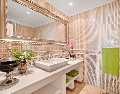 Villa en venta en Benahavis