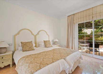 Villa en venta en Benahavis