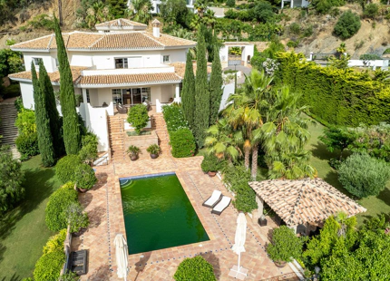 Villa en venta en Benahavis