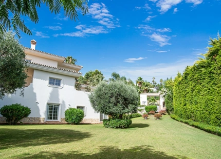 Villa en venta en Benahavis