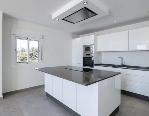 Ático en venta en Bahía de Estepona, Estepona West