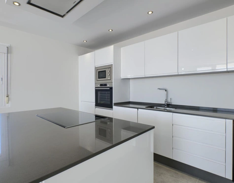 Ático en venta en Bahía de Estepona, Estepona West