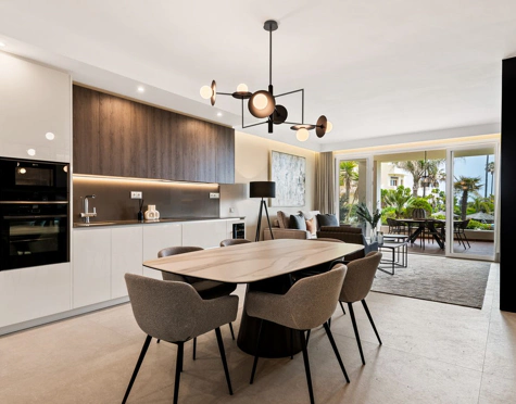 Ground Floor Apartment for sale in New Golden Mile, Estepona East