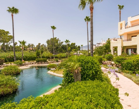 Ground Floor Apartment for sale in New Golden Mile, Estepona East
