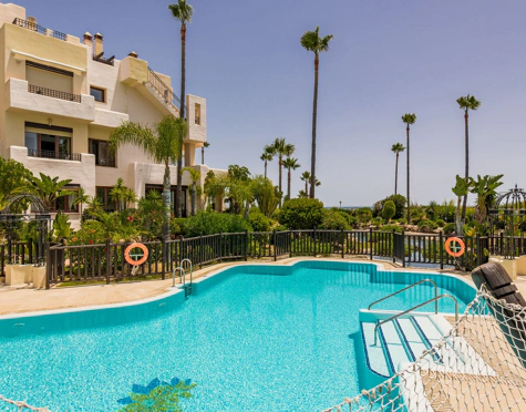 Ground Floor Apartment for sale in New Golden Mile, Estepona East
