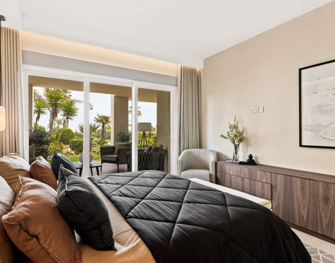 Ground Floor Apartment for sale in New Golden Mile, Estepona East