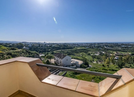 Ático en venta en Benahavis