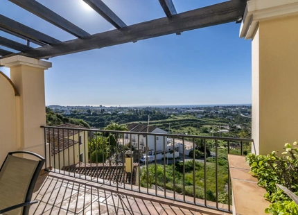 Ático en venta en Benahavis