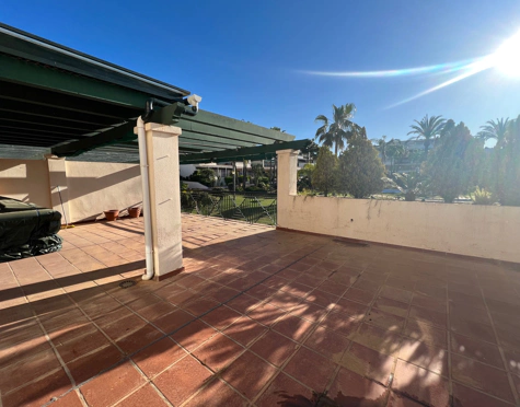 Apartamento en venta en Nueva Andalucia, Marbella