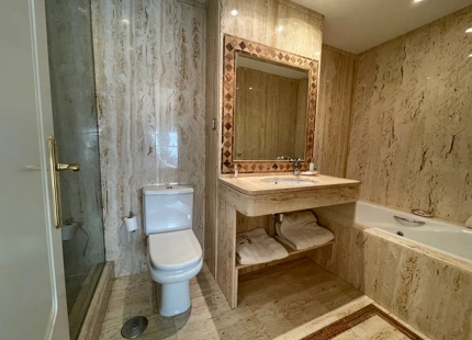 Apartment for sale in Nueva Andalucia, Marbella