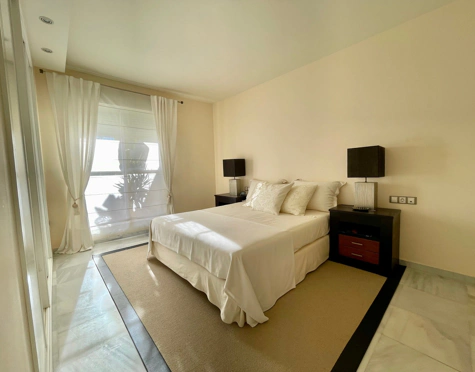 Apartamento en venta en Nueva Andalucia, Marbella