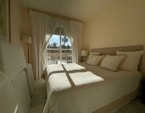 Apartamento en venta en Nueva Andalucia, Marbella