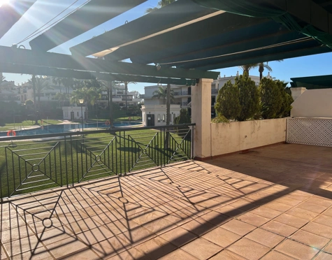 Apartamento en venta en Nueva Andalucia, Marbella