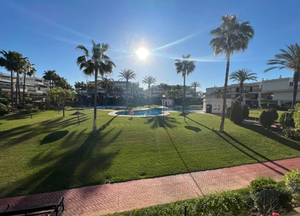 Apartment for sale in Nueva Andalucia, Marbella