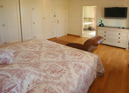 Villa for sale in Marbella - Puerto Banus