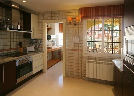 Villa for sale in Marbella - Puerto Banus