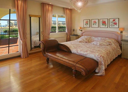 Villa for sale in Marbella - Puerto Banus