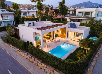 Villa en venta en Estepona