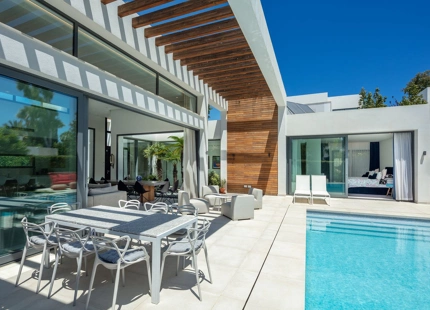 Villa en venta en Estepona