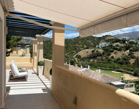 Ático en alquiler a corta temporada en La Quinta, Benahavis
