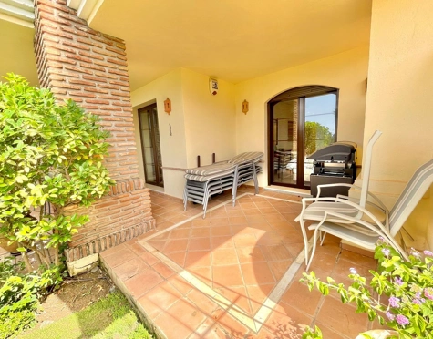 Apartamento Planta Baja en venta en Benahavis