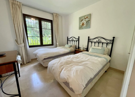 Apartamento Planta Baja en venta en Benahavis