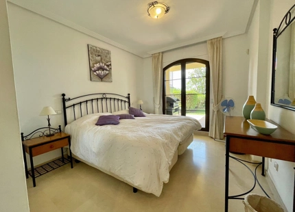 Apartamento Planta Baja en venta en Benahavis