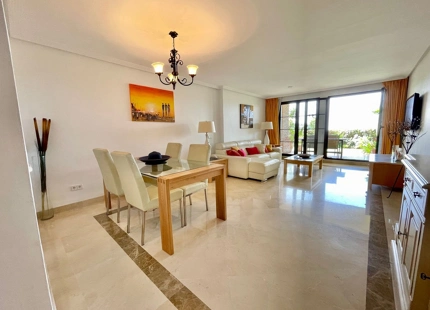Apartamento Planta Baja en venta en Benahavis