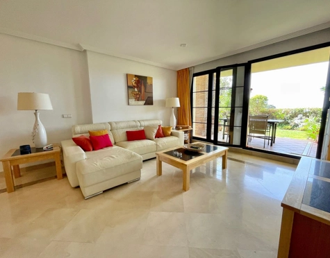 Apartamento Planta Baja en venta en Benahavis