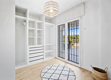 FRONT LINE GOLF VILLA FOR SALE IN MARBELLA EAST