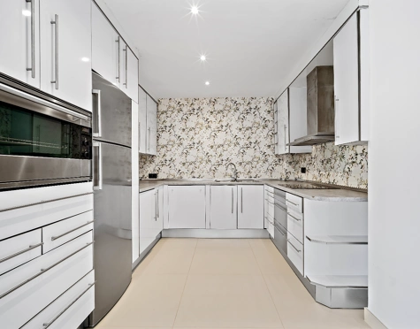 Villa for sale in Torre Real, Marbella Este