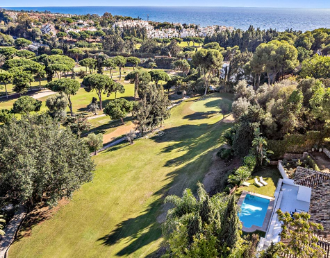 Villa for sale in Torre Real, Marbella Este