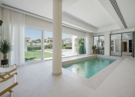 Villa en venta en Benahavis